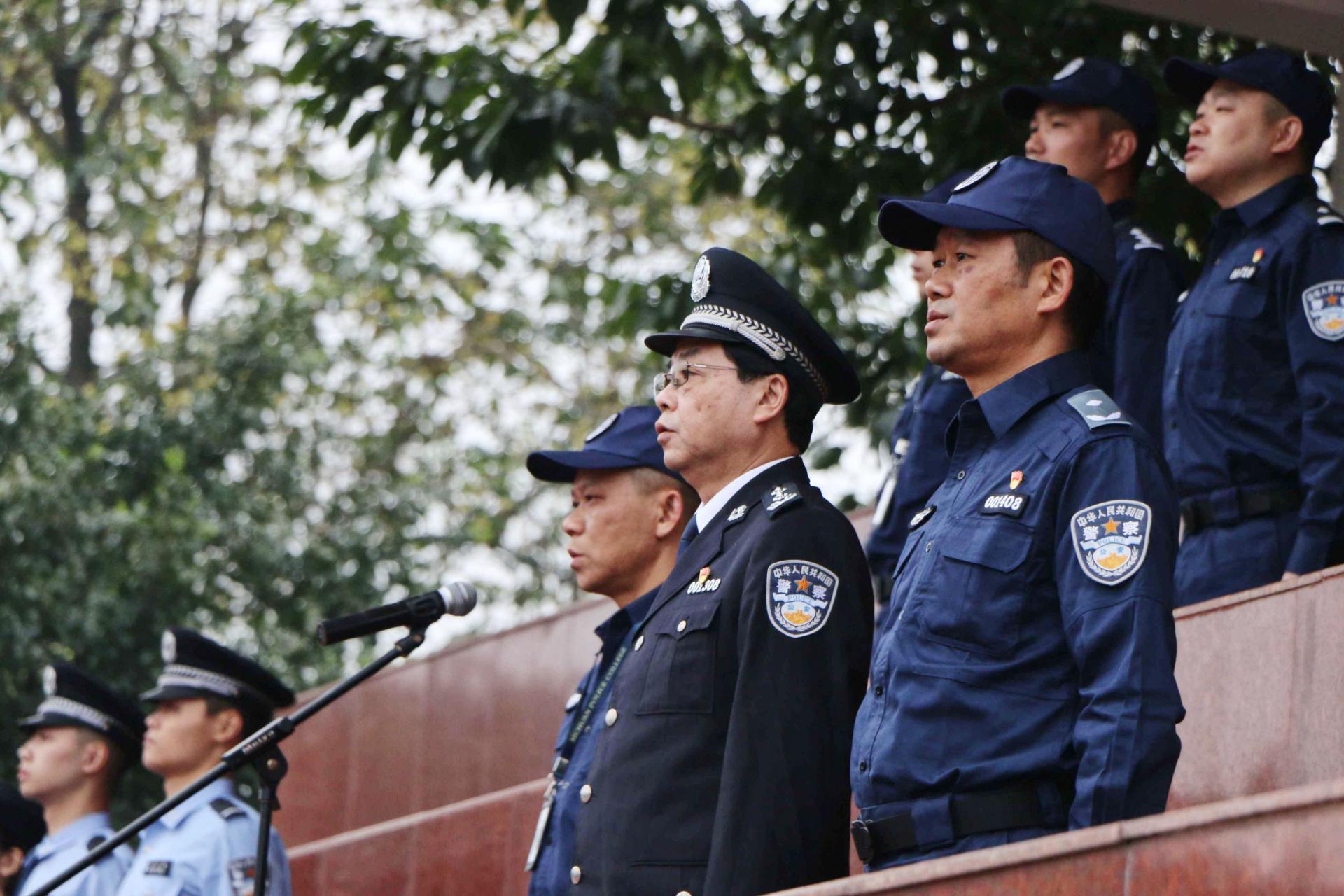 3F877